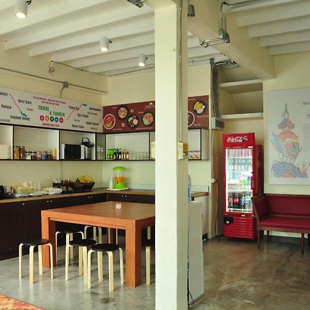 Sabye Club Hostel Bangkok Eksteriør bilde