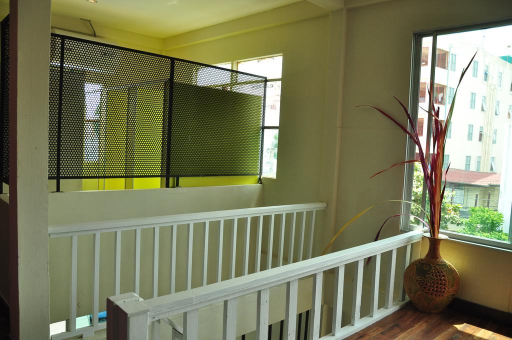 Sabye Club Hostel Bangkok Eksteriør bilde